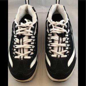 Skechers Shape Ups Black/White Sneakers